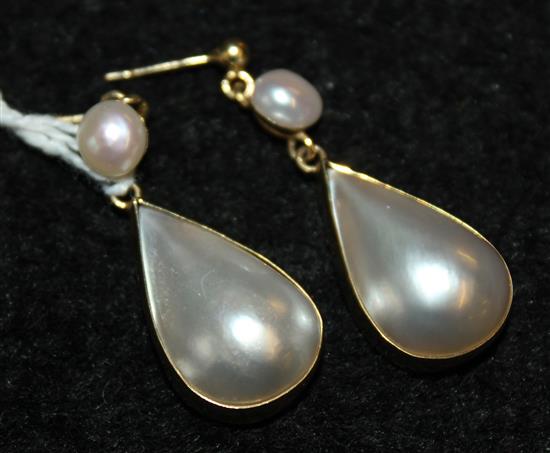 Pair of blister pearl teardrop-shaped drop earrings, 9ct gold setting
